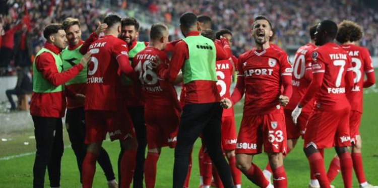 SAMSUNSPOR SÜPER LİG’E GERİ DÖNDÜ