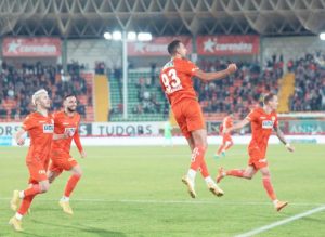AHMED HASSAN SEZONU KAPATTI VE ALANYASPOR’A VEDA ETTİ