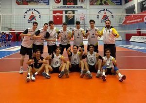 MASK’IN YILDIZLARI LİGİN SON MAÇINDA GALİP