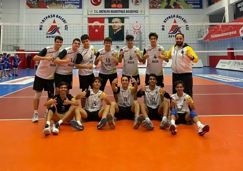 MASK’IN YILDIZLARI LİGİN SON MAÇINDA GALİP