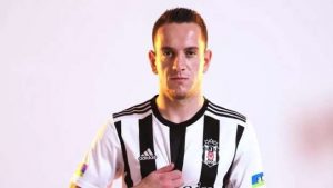 HADZİAHMETOVİC TRAFİK KAZASI GEÇİRDİ