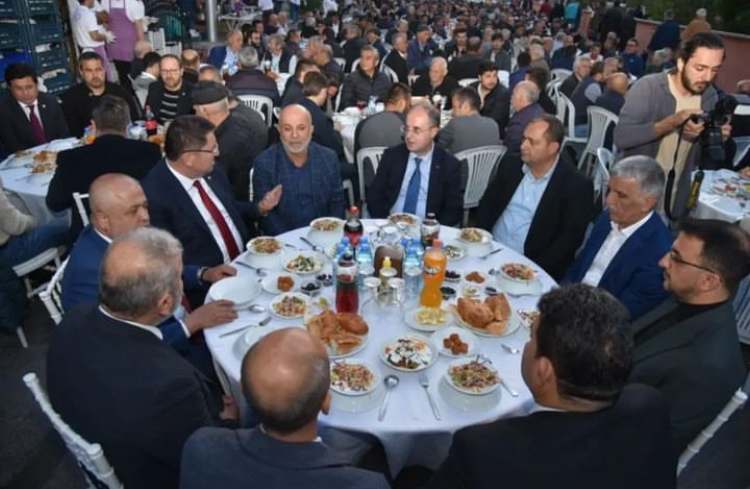 YOĞUN İLGİ ODA BAŞKANINA ÖZÜR DİLETTİRDİ