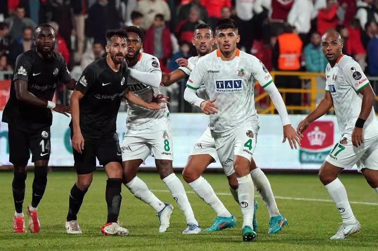 ALANYASPOR’UN KONUĞU ÜMRANİYESPOR