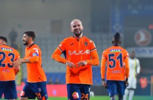 FİGUEİREDO ATTI BAŞAKŞEHİR AVANTAJI KAPTI