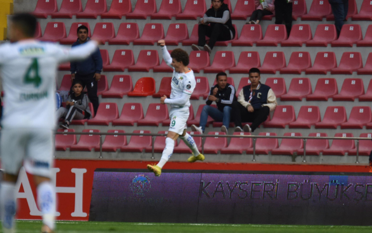 ALANYASPOR DEPLASMAN’DA  4 GOLLE GÜLDÜ