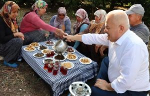 HALKIN ADAMI ŞAHİN,  1 MAYIS’TA KADIN EMEKÇİLERİ ZİYARET ETTİ