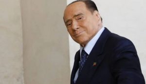 BERLUSCONİ HAYATINI KAYBETTİ