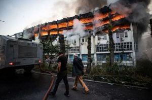 FABRİKA YANGINI 24 SAATTİR DEVAM EDİYOR