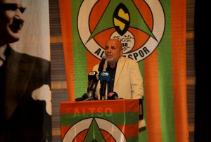 ALANYASPOR BAŞKANI HASAN ÇAVUŞOĞLU GÜVEN TAZELEDİ