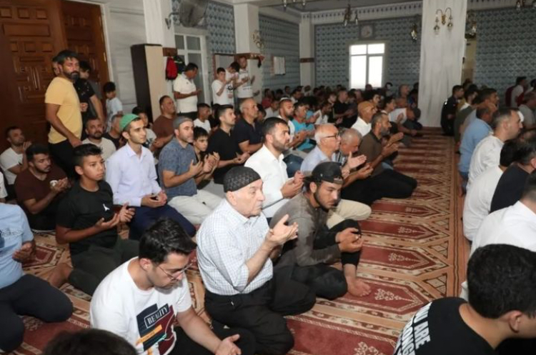 DEMOKRASİ ŞEHİTLERİ İÇİN MEVLİD OKUNDU