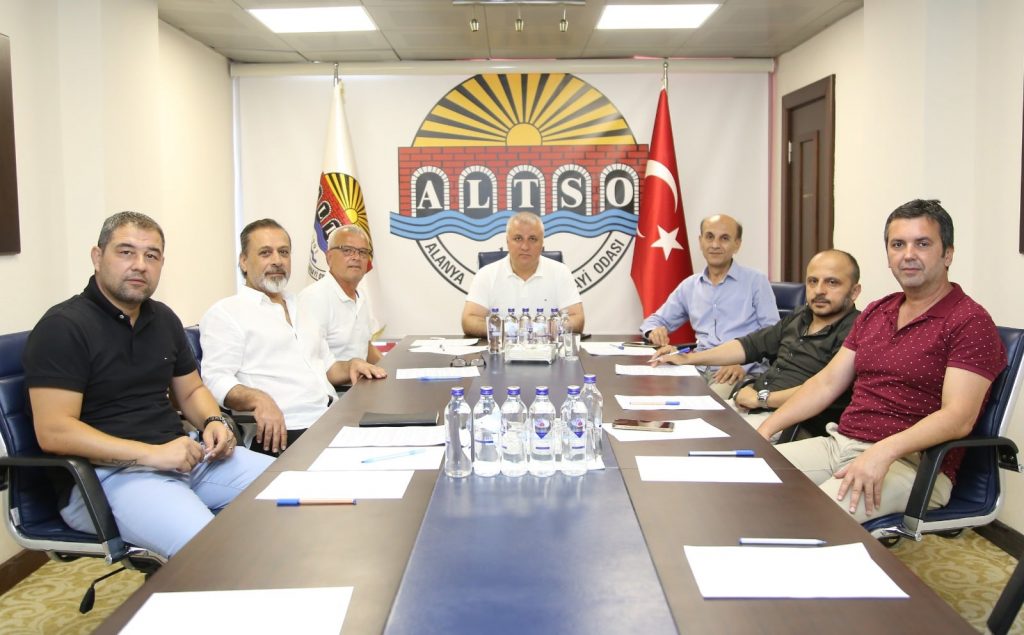 ERDEM: “DÖVİZ KAZANDIRAN TESİSLER DE 5 PUANLIK İNDİRİMDEN FAYDALANSIN’‘