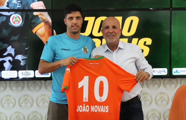 NOVAİS YENİDEN ALANYASPOR’DA