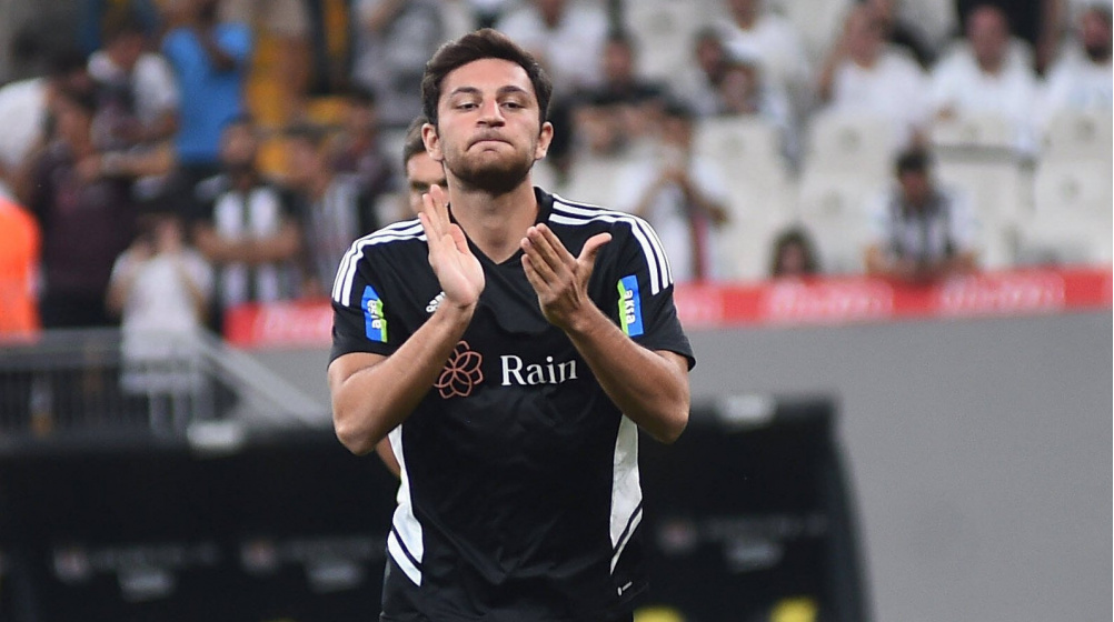 BEŞİKTAŞLI EMRECAN TRAFİKTE SALDIRIYA UĞRADI