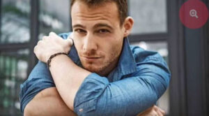 KEREM BÜRSİN SEVENLERİNİ KORKUTTU