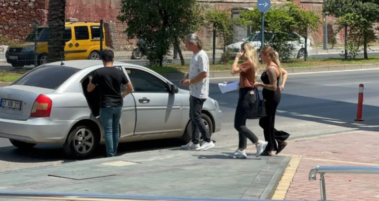 ALKOLLÜYMÜŞ, HATIRLAMIYORMUŞ