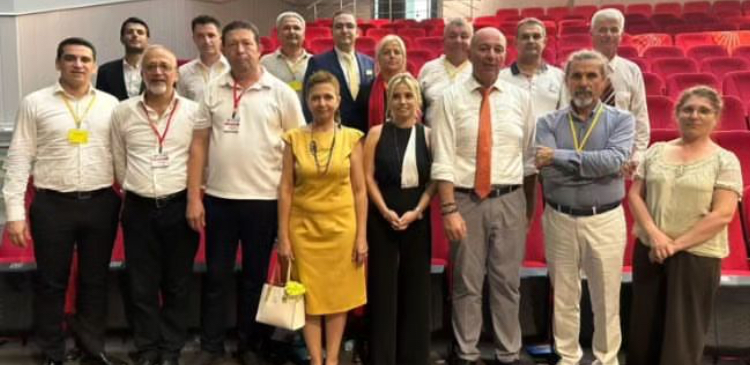 ALANYA CHP’DE BÜLENT KANDEMİR YÖNETİMİNİN GÖREV DAĞILIMI AÇIKLANDI