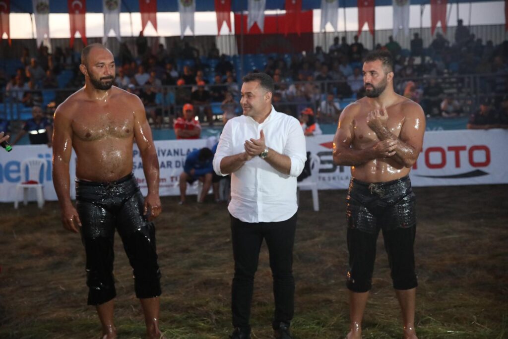 GÖKBEL’İN BAŞPEHLİVANI ALİ GÜRBÜZ OLDU