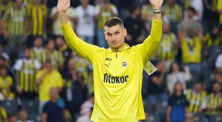 FENERBAHÇE LİVAKOVİC İLE 5 YILIK SÖZLEŞME İMZALADI