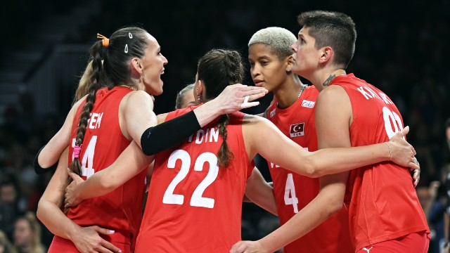 AVRUPA ŞAMPİYONASI’NDA ÇEYREK FİNALDEYİZ