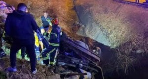 SU KANALINA UÇAN ARAÇTA 2’Sİ BEBEK 4 KİŞİ ÖLDÜ