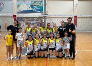 MASK’IN MİDİ KIZLARI, ANTALYA LİGİNE GALİBİYETLE BAŞLADI