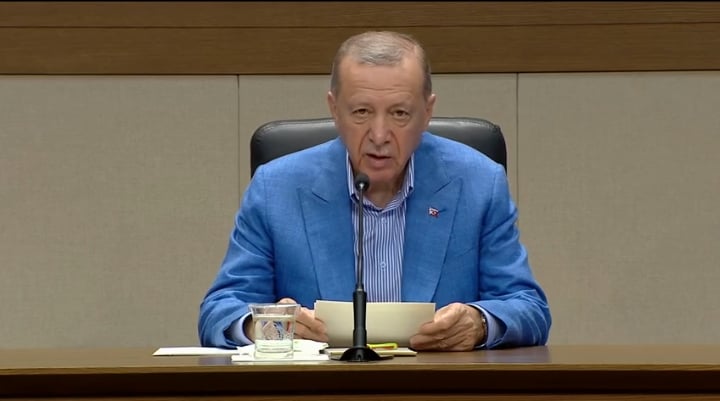 ERDOĞAN AVRUPA BİRLİĞİNE RESTİ ÇEKTİ