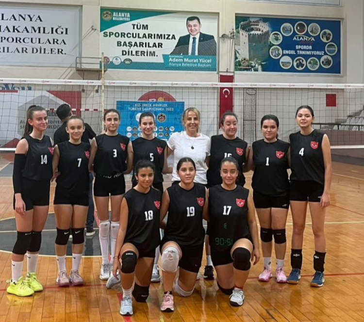 ALANYA BELEDİYESPOR’UN KÜÇÜK KIZLARI, ANTALYA LİGİ’NDE 2’DE 2 YAPTI