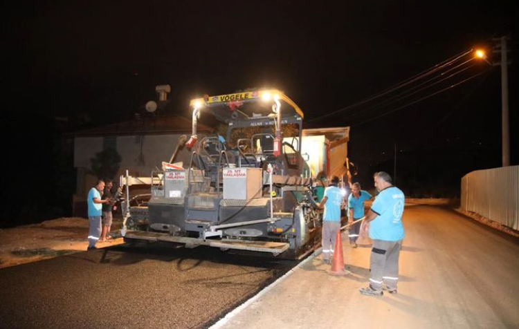 BAŞKAN YÜCEL GECE GÜNDÜZ DEVAM EDEN ÇALIŞMALARI YERİNDE DENETLEDİ