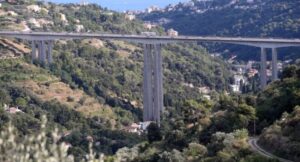 GENÇ FUTBOLCU İNTİHAR’DAN VAZGEÇTİ