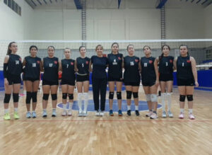 ALANYA BELEDİYESPOR KÜÇÜK KIZ TAKIMI, ANTALYA LİGİNE GALİBİYETLE BAŞLADI