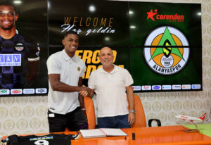 ALANYASPOR, YENİ GOLCÜSÜ CORDOVA İLE  4 YILLIK SÖZLEŞME İMZALADI