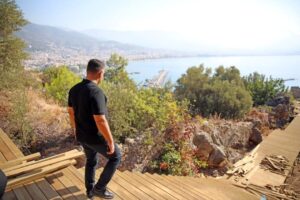 ALANYA KALESİ YAYALAŞTIRMA PROJESİ’NİN SON ETABINDA ÇALIŞMALAR SÜRÜYOR