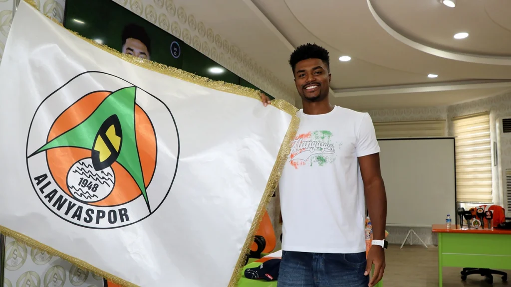 ALANYASPOR, YENİ TRANSFERİ BAUERMANN’IN SÖZLEŞMESİNİ FESHETTİ