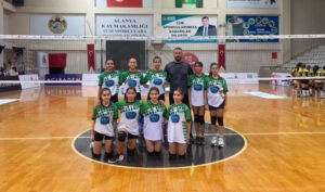 ALİ ÖZKINACI GSK MİDİ KIZ TAKIMI, GELİŞİM LİGİ İKİNCİ MAÇINDA 3 PUANI KAPTI