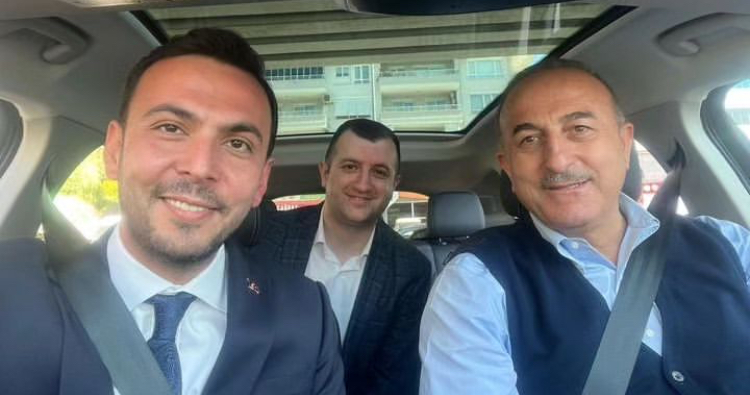 YENİACUN’DAN VEDA MESAJI