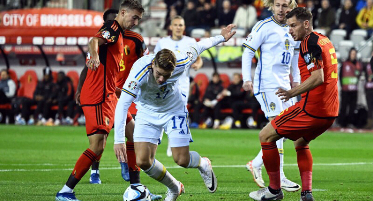 BELÇİKA – İSVEÇ MAÇI,  SİLAHLI SALDIRIDAN DOLAYI TATİL EDİLDİ