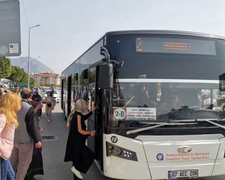 ÜCRETSİZ TOPLU TAŞIMA KARARI SONA ERDİ