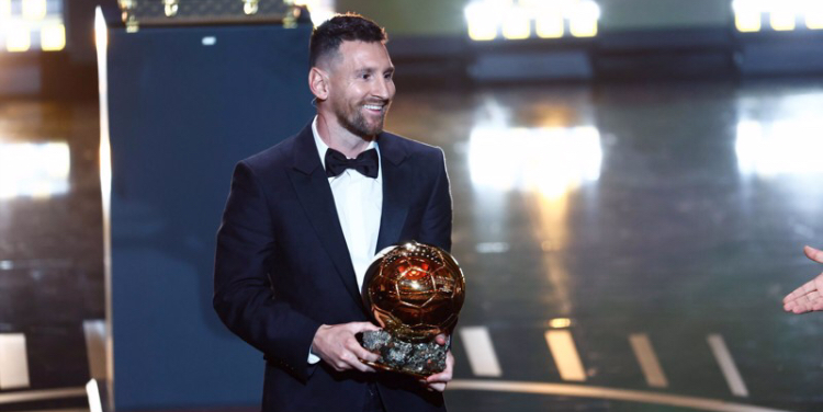 BALLON D’OR SEKİZİNCİ KEZ ARJANTİNLİ YILDIZ LİONEL MESSİ’NİN