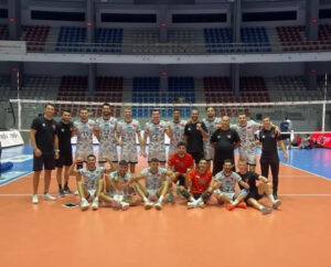 ALANYA BELEDİYESPOR, TSYD İZMİR VOLEYBOL TURNUVASINA GALİBİYETLE BAŞLADI