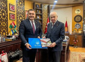 YÜCEL, BAHÇELİ’Yİ TOPLU AÇILIŞA DAVET ETTİ