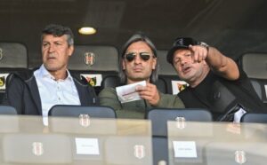 İSTANBULSPOR, HAKAN YAKIN İLE ANLAŞTI