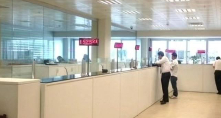 BANKACI KADINA HAYATI ZEHİR EDEN MÜŞTERİ