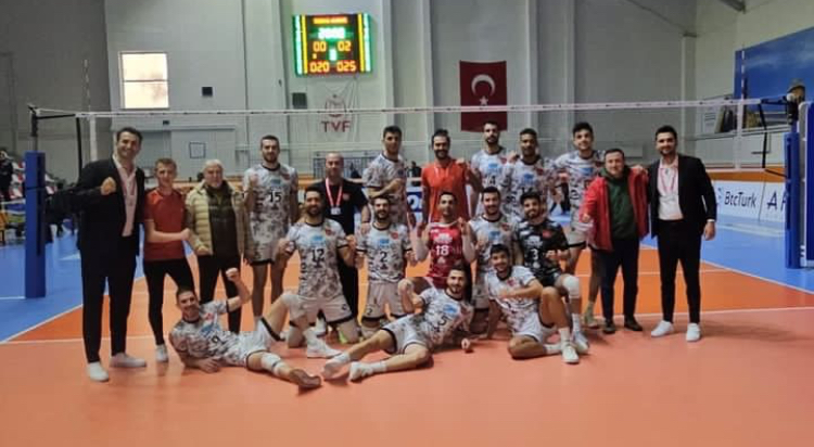 ALANYA’NIN EFELERİ, ZİRVE UĞRUNA BİR 3 PUAN DAHA ALDI