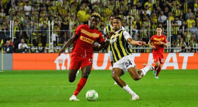 FENERBAHÇE FARKLI MAĞLUP OLDU, GRUPTAN ÇIKMA ŞANSINI SON MAÇA BIRAKTI