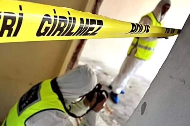 SİTE GÖREVLİSİ İNTİHAR ETTİ