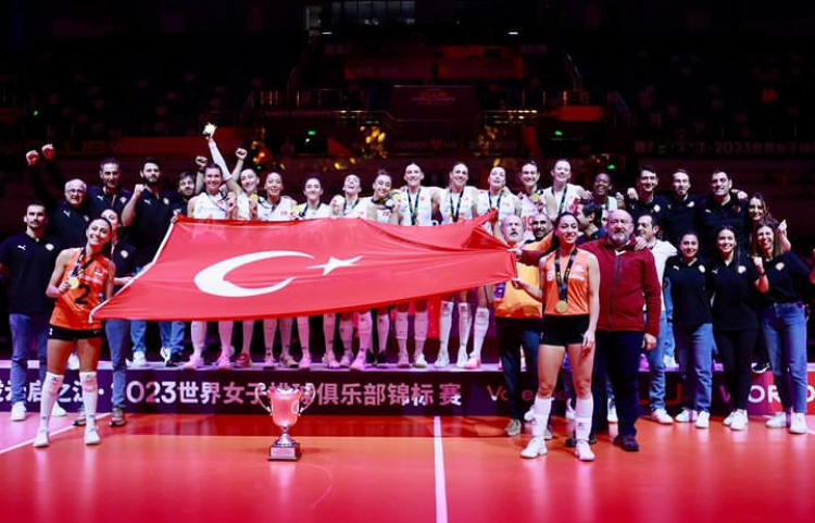 3. KEZ DÜNYA’NIN EN BÜYÜĞÜ ECZACIBAŞI DYNAVİT!