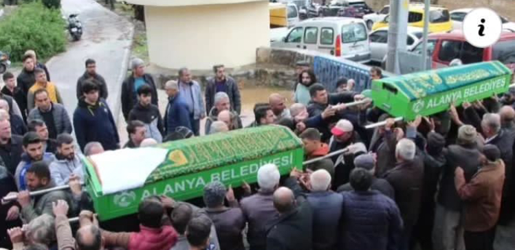 KAZA KURBANI ANNE VE YAVRUSUNUN CENAZESİNDE BÜYÜK İZDİHAM