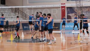 EFELER DEVRE ARASINDAN DÖNDÜ