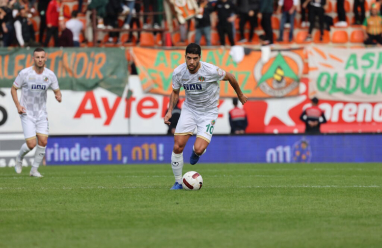 ALANYASPOR’LU NOVAİS, KOCAELİSPOR’UN TEKLİFİNİ KABUL ETMEDİ