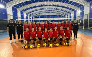 GELECEĞİN SMAÇLARI YETİŞİYOR!